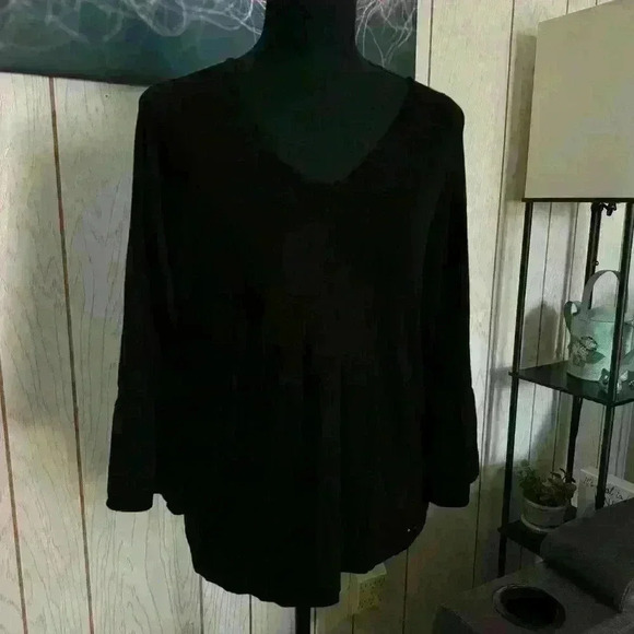 Calvin Klein Longsleeve Tops A08 - Picture 2 of 6